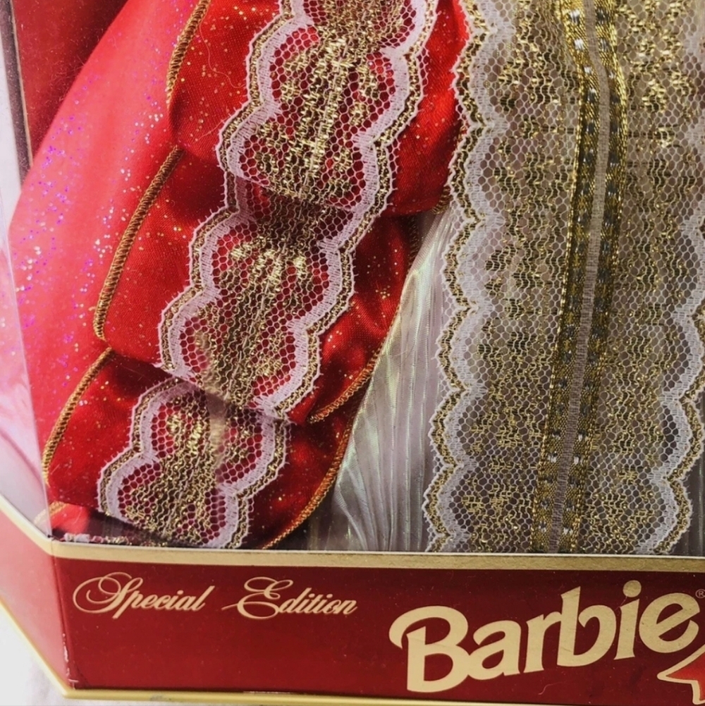 1997 Happy Holidays Special Edition Barbie Doll. Collectible NRFB - Picture 6 of 9